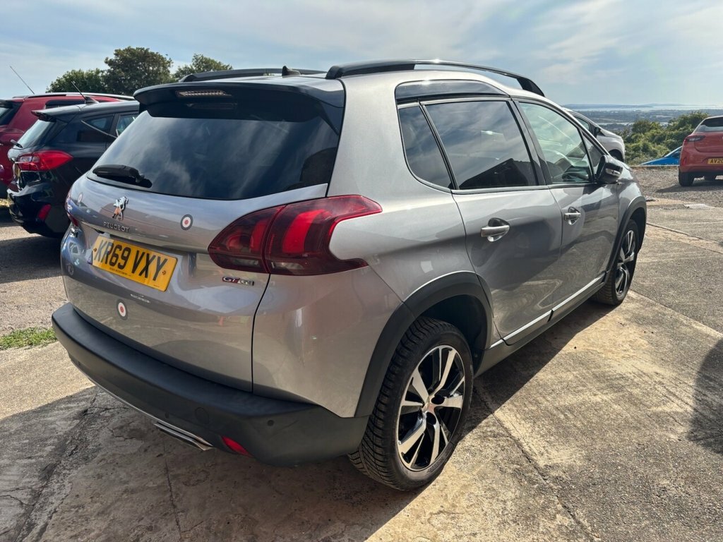 Peugeot 2008 Bluehdi Gt Line Grey #3