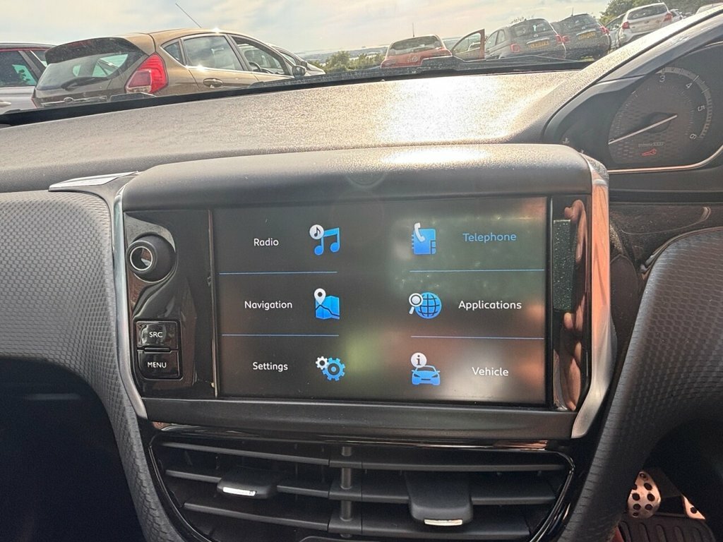 Peugeot 2008 1.2 Puretech Allure Premium Start Stop Grey #15