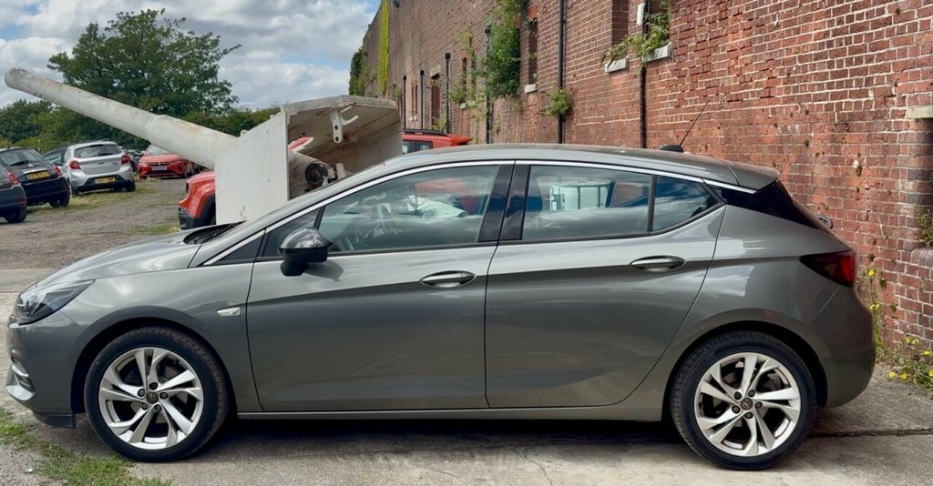 Vauxhall Astra Hatchback RO21NGJ Grey #4