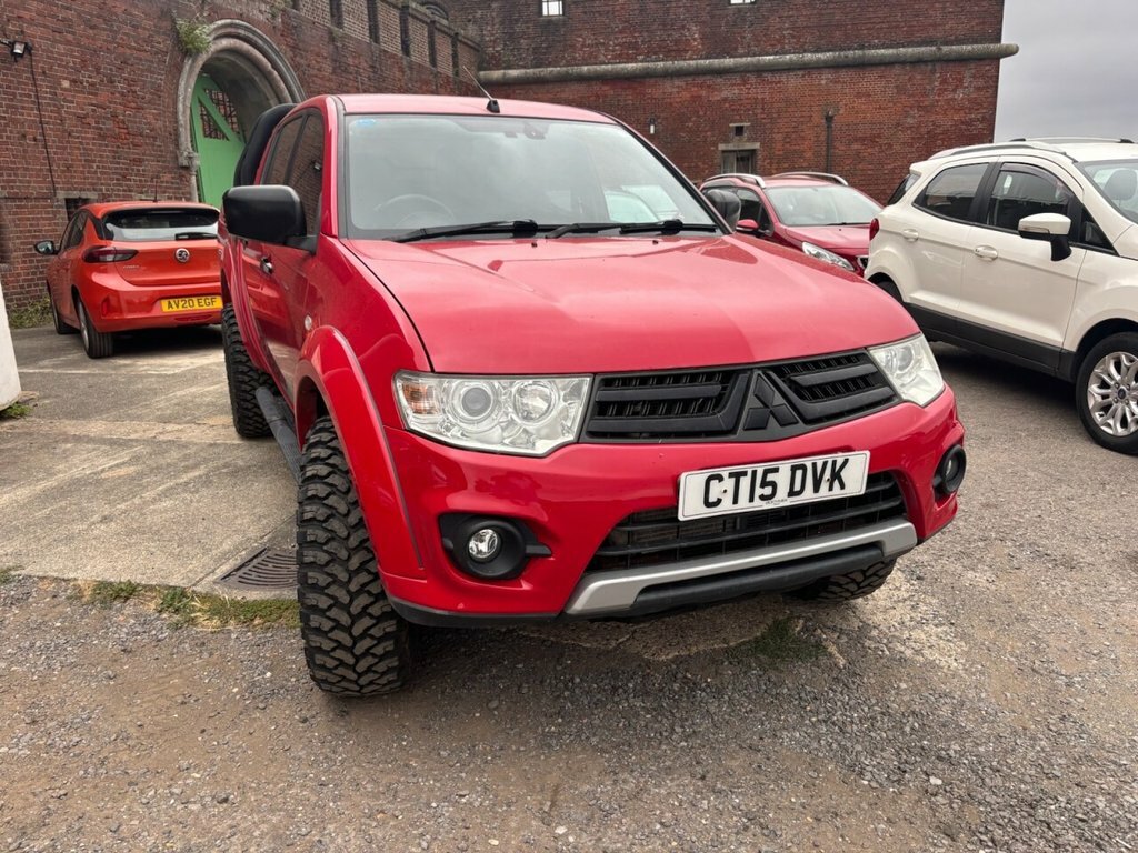 Mitsubishi L200 Di-d 4X4 Challenger Lb Dcb Red #2