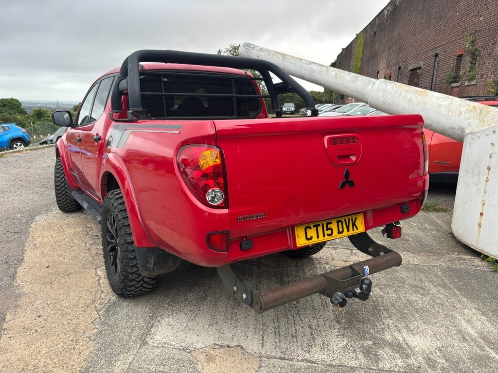 Mitsubishi L200 Di-d 4X4 Challenger Lb Dcb Red #6