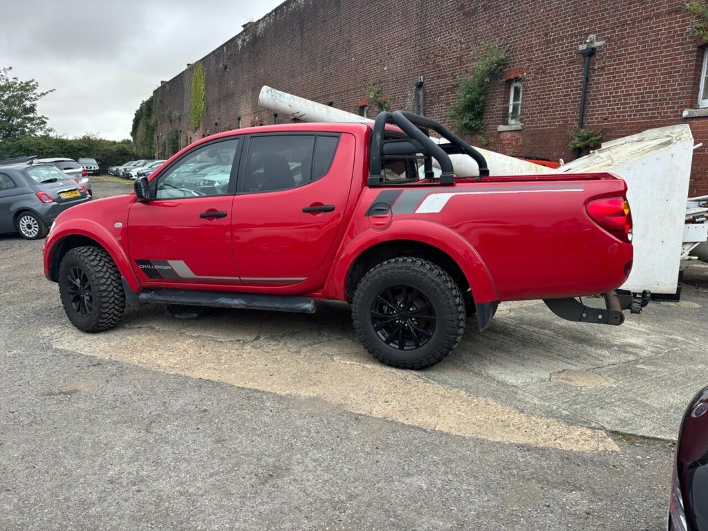 Mitsubishi L200 Di-d 4X4 Challenger Lb Dcb Red #5
