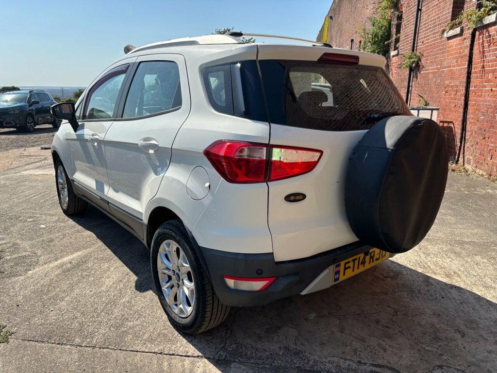 Ford Ecosport Suv White #4