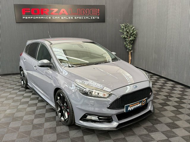 Ford Focus 2015 2.0T Ecoboost St-3 Hatchback Manua Grey #2