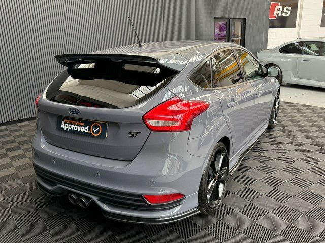 Ford Focus 2015 2.0T Ecoboost St-3 Hatchback Manua Grey #6