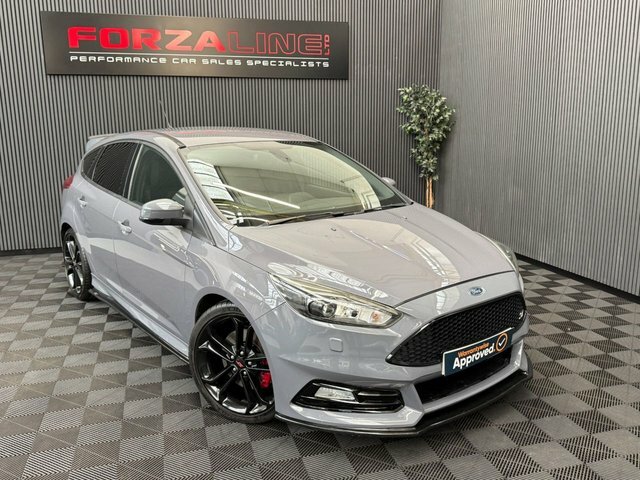 Ford Focus 2015 2.0T Ecoboost St-3 Hatchback Manua Grey