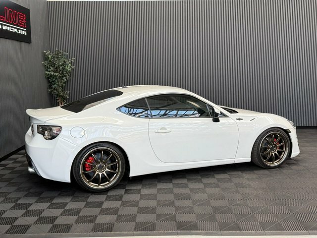 Toyota GT86 2014 2.0 Boxer D-4s Coupe Euro 5 White #5