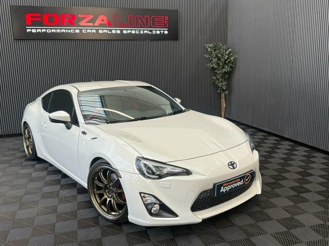 Toyota GT86 2014 2.0 Boxer D-4s Coupe Euro 5 White