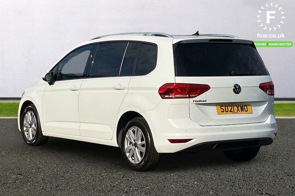 Volkswagen Touran 1.5 Tsi Evo Se Family White #2