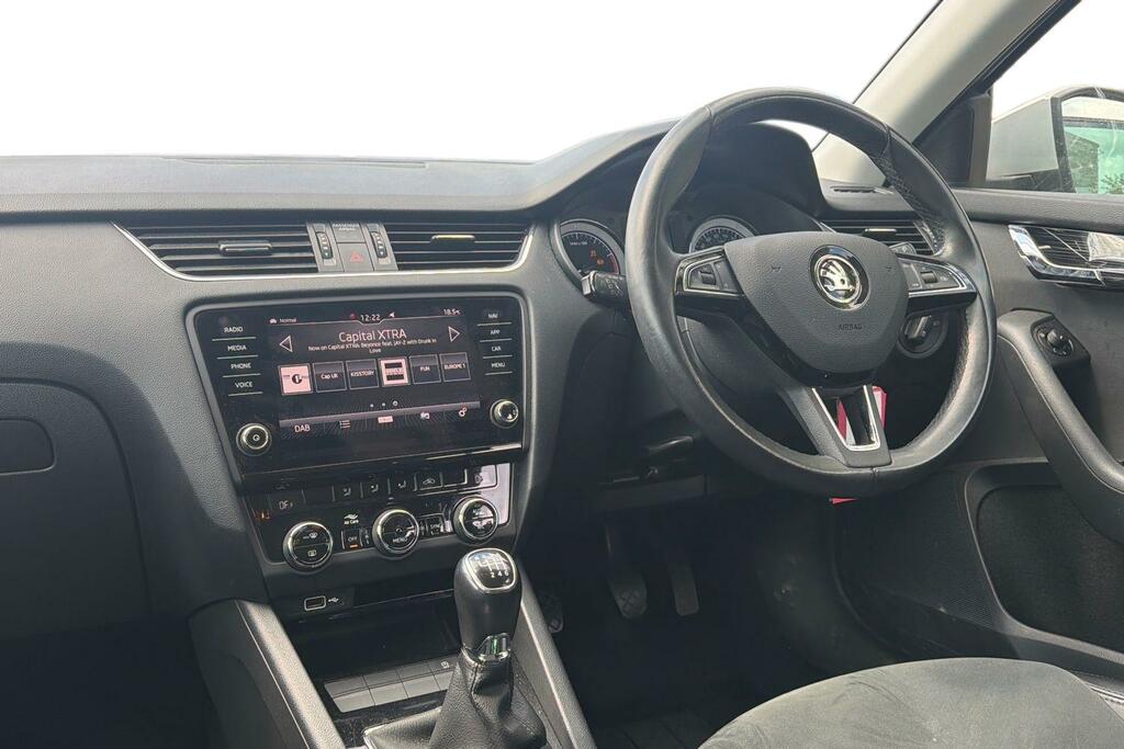 Skoda Octavia 1.5 Tsi Se L Silver #4