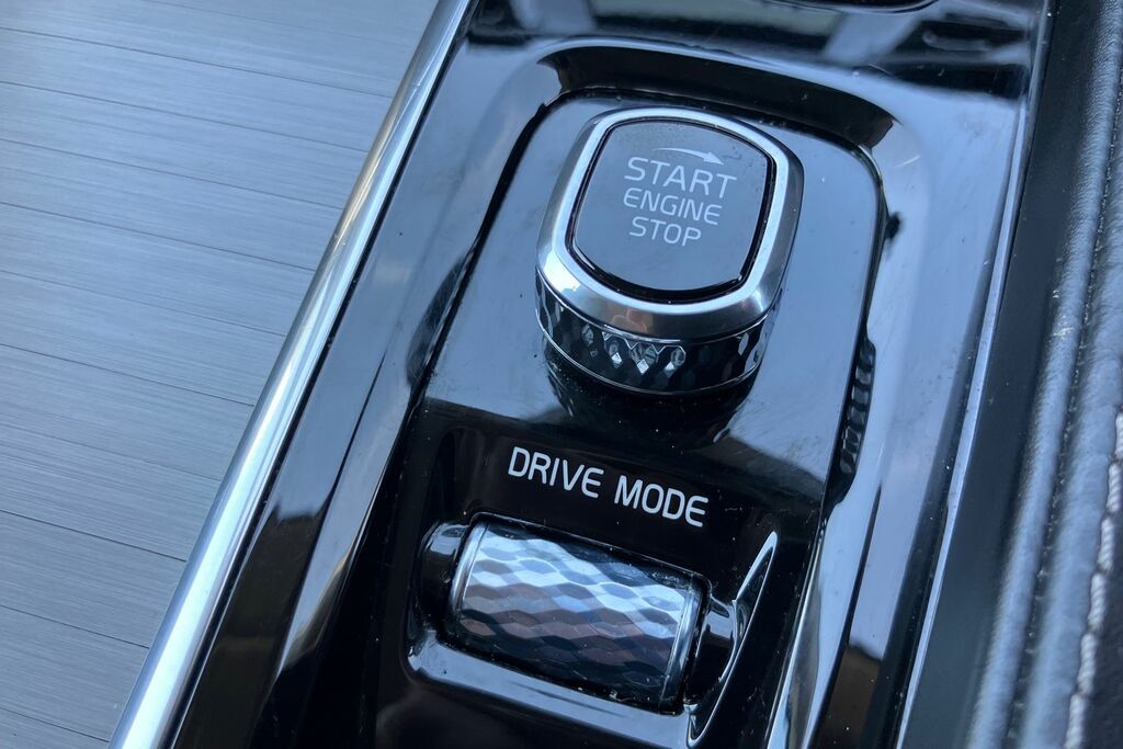 Volvo XC90 2.0 Xc90 Momentum Pro B5 Awd 4Wd Grey #14