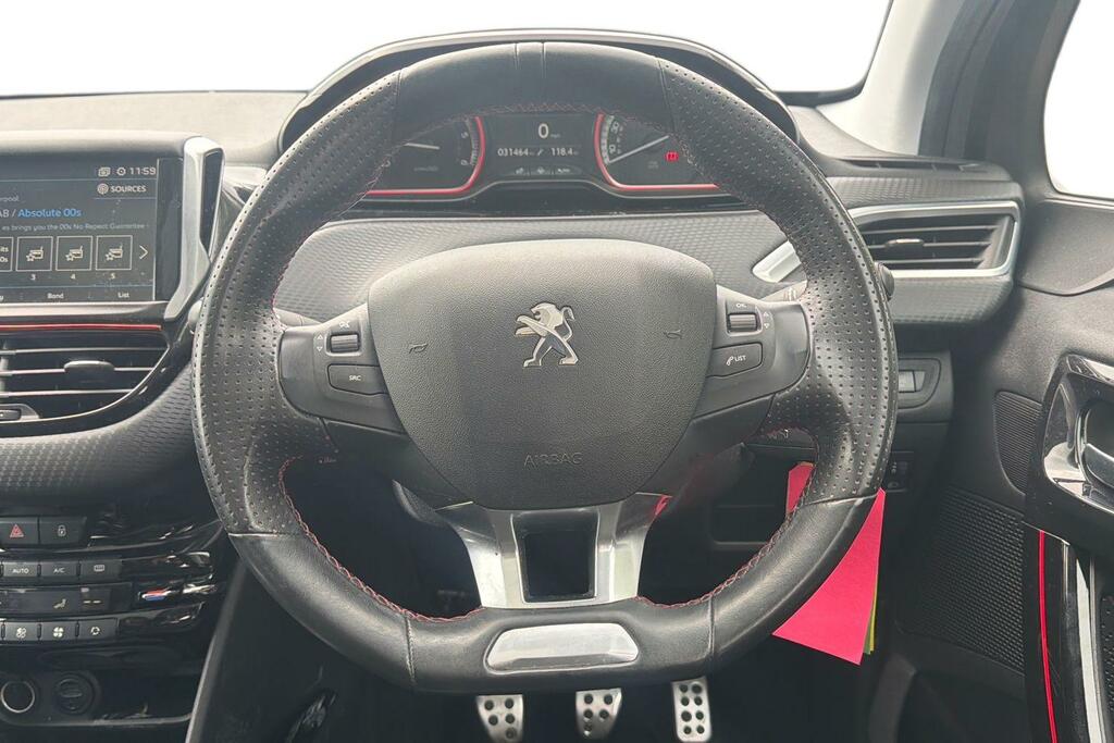 Peugeot 2008 1.6 Bluehdi 120 Gt Line Black #5