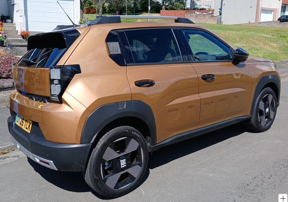Fiat Panda 83Kw La Prima 44Kwh Brown #2
