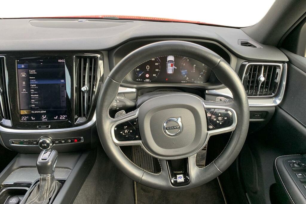Volvo V60 2.0 T5 R Design Red #5