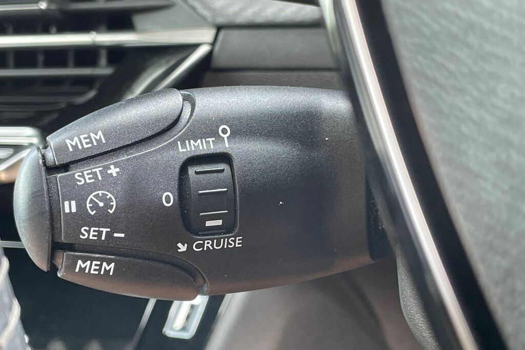 Peugeot e-208 100Kw Allure Premium 50Kwh Grey #6