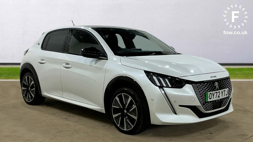 Peugeot e-208 100Kw Gt Premium 50Kwh White