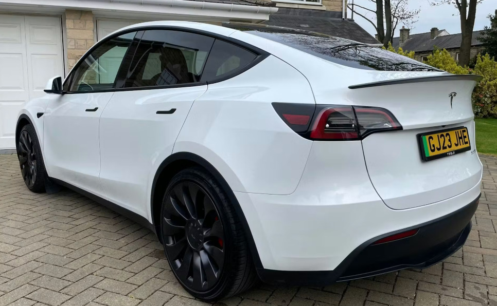 Tesla Model Y Performance Awd GJ23JHE White #4