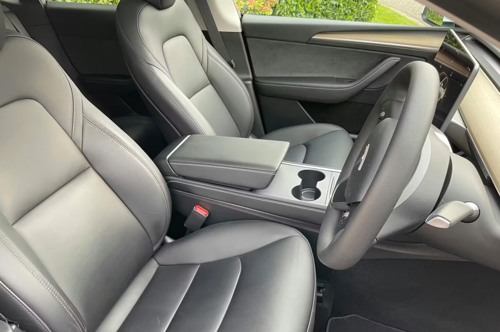 Tesla Model Y Performance Awd GJ23JHE White #5