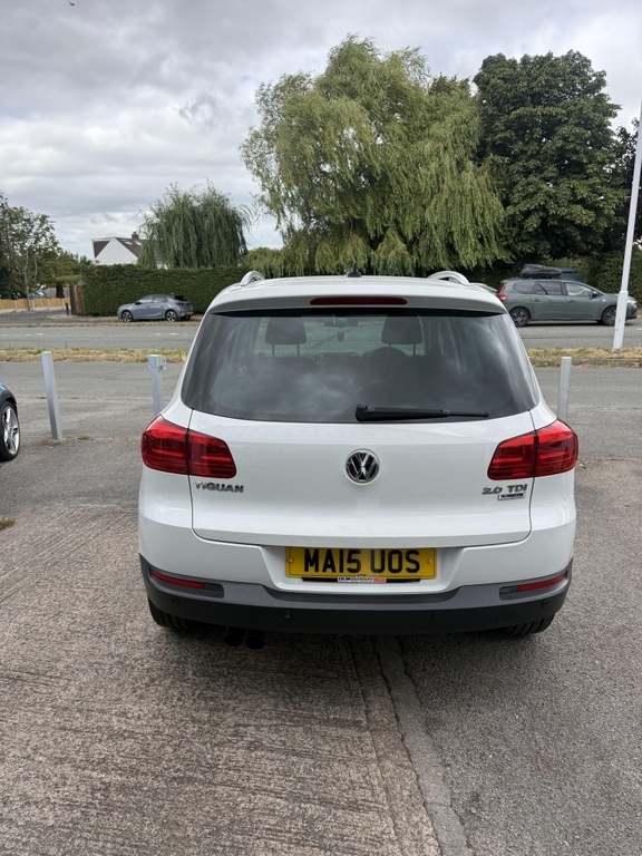 Volkswagen Tiguan 2.0 Match Tdi Bluemotion Technology White #4