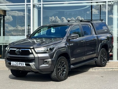 Toyota HILUX Invincible X 4Wd Grey #3