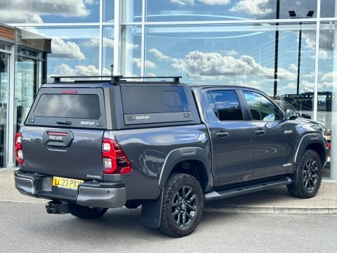Toyota HILUX Invincible X Dcab Pick Up 2.8 D-4d Brown #7