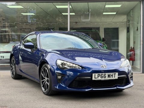 Toyota GT86 D-4s Pro Blue