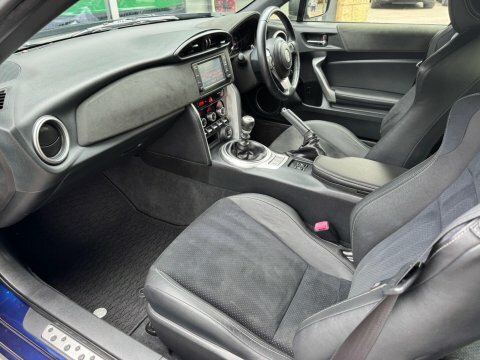 Toyota GT86 2.0 Boxer D-4s Coupe 200 Ps White #30