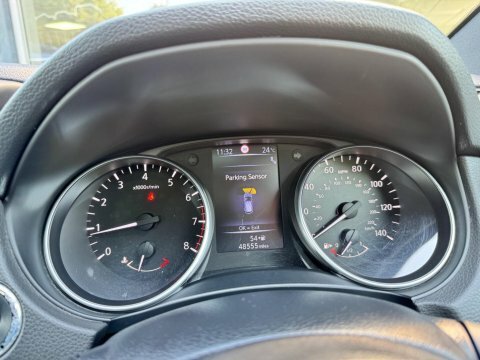 Nissan Qashqai 1.3 Dig-t Visia Hatchback Red #23