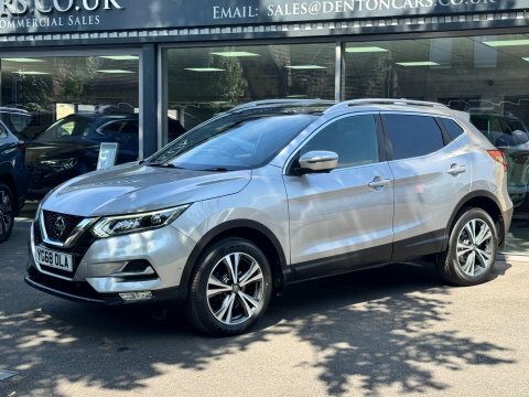 Nissan Qashqai 1.3 Dig-t Visia Hatchback Red #3