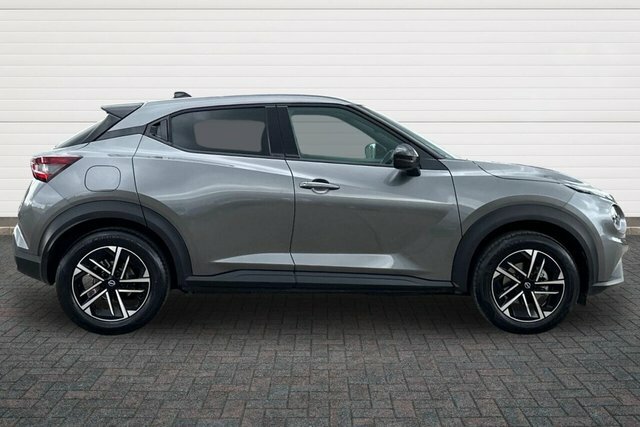Nissan Juke 1.6 Hybrid N-connecta Black #2