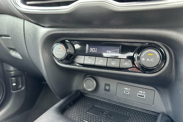 Nissan Juke 1.6 Hybrid N-connecta Black #50