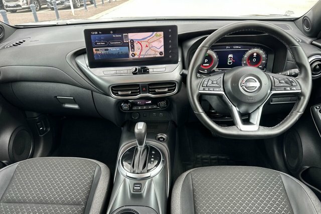 Nissan Juke 1.6 Hybrid N-connecta Black #11