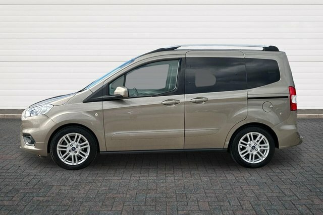 Ford Tourneo Courier Ecoboost Titanium Mpv Silver #6
