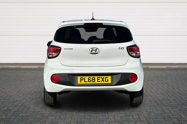 Hyundai I10 Go Se Hatchback White #4