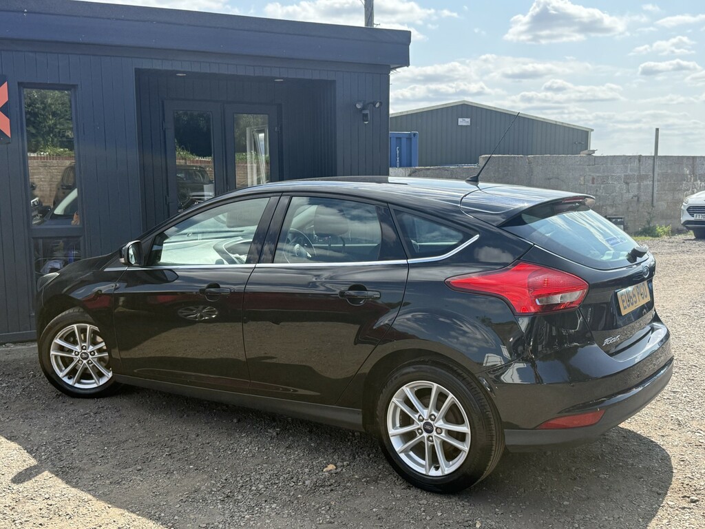 Ford Focus 1.0T Ecoboost Zetec Hatchback Eu Black #2