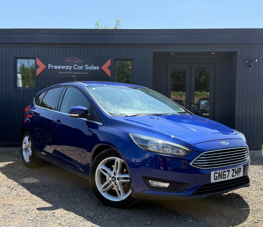 Ford Focus Hatchback 1.0T Ecoboost Zetec Edition Hatchback Blue