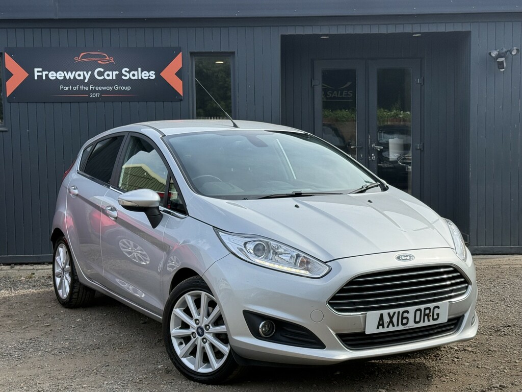 Ford Fiesta Hatchback 1.0T Ecoboost Titanium Hatchback Pet AX16ORG Silver