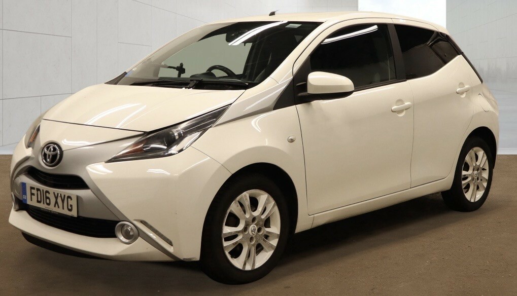 Toyota Aygo 1.0 Vvt-i X-pure Hatchback Euro White #2