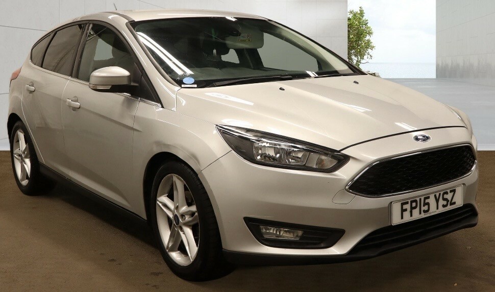 Ford Focus 1.6 Zetec Hatchback Powershift Euro 6 Silver #2