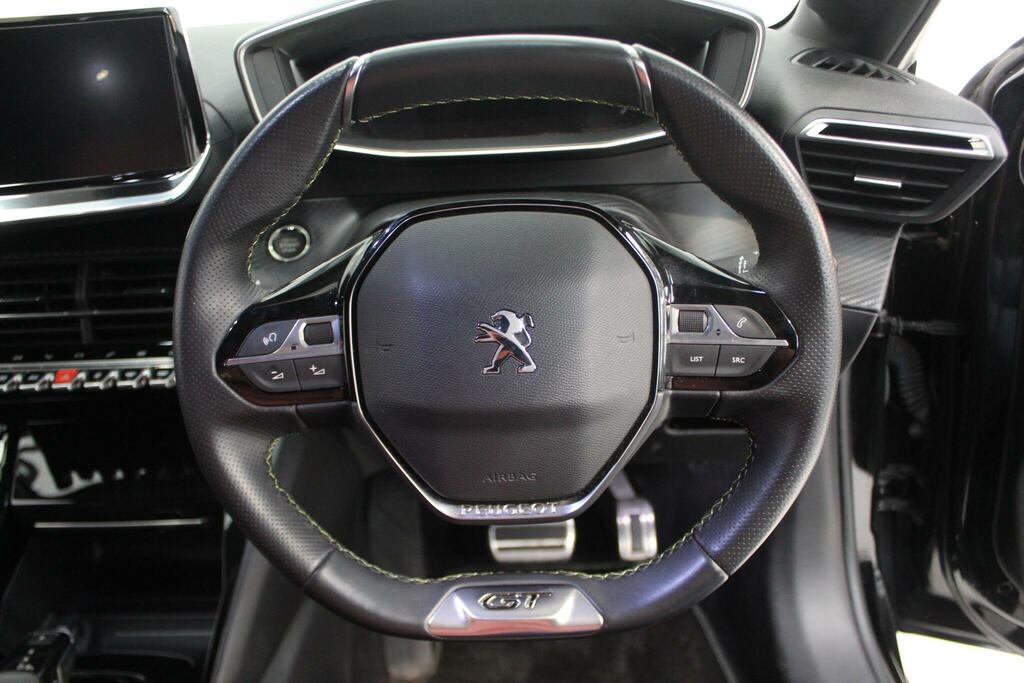 Peugeot e-208 50Kwh Gt Hatchback 136 Ps  #29