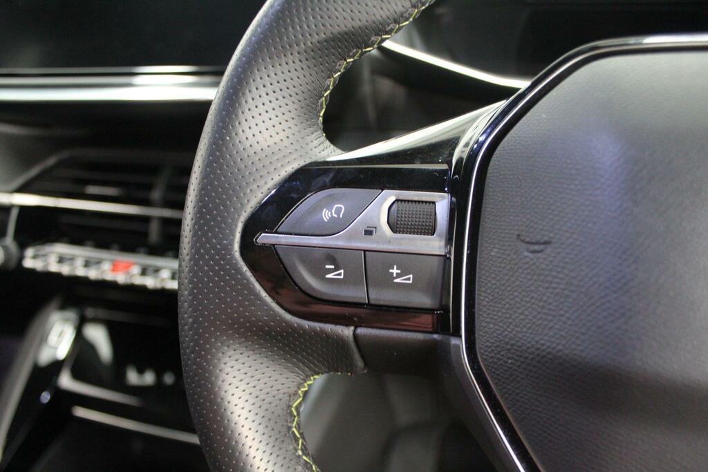 Peugeot e-208 50Kwh Gt Hatchback 136 Ps  #31