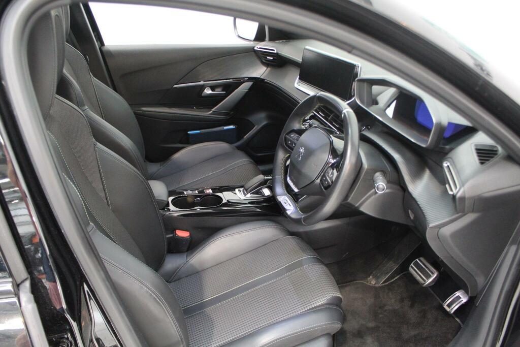 Peugeot e-208 50Kwh Gt Hatchback 136 Ps  #25