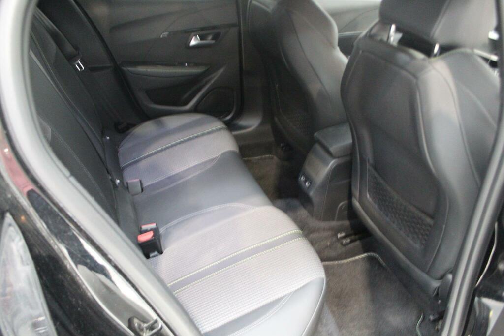 Peugeot e-208 50Kwh Gt Hatchback 136 Ps  #24