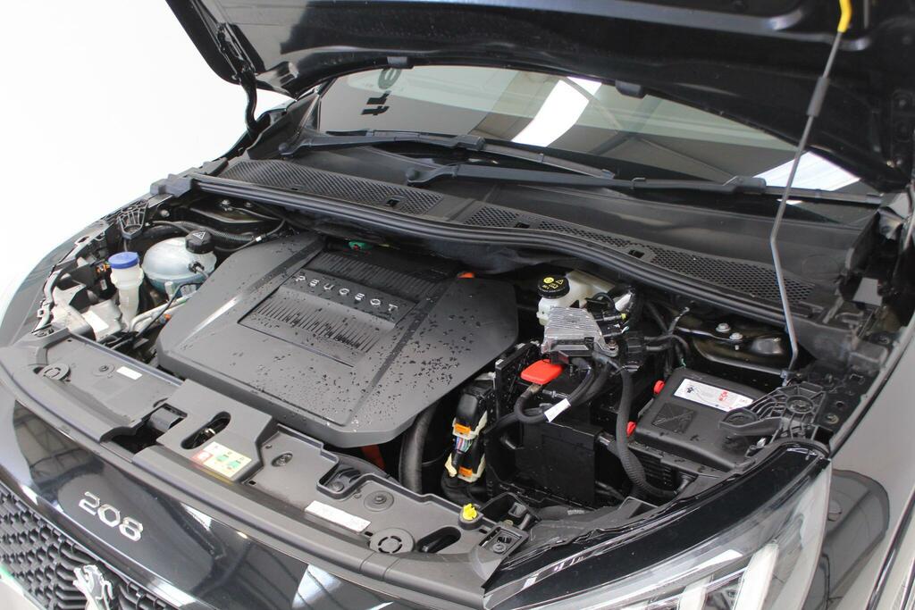 Peugeot e-208 50Kwh Gt Hatchback 136 Ps  #11