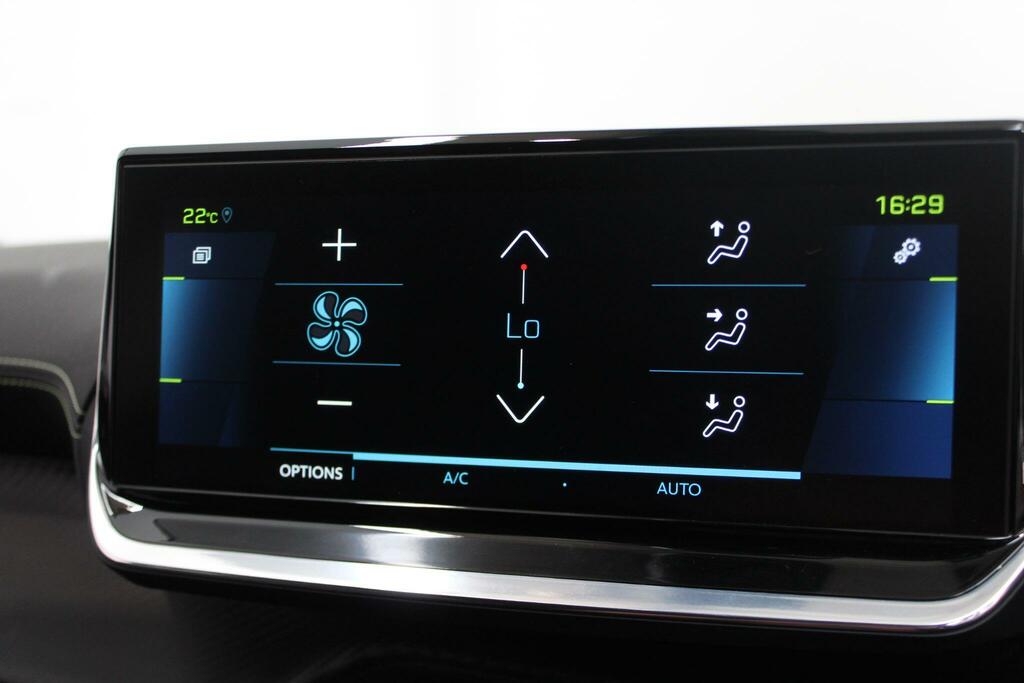 Peugeot e-208 50Kwh Gt Hatchback 136 Ps  #42