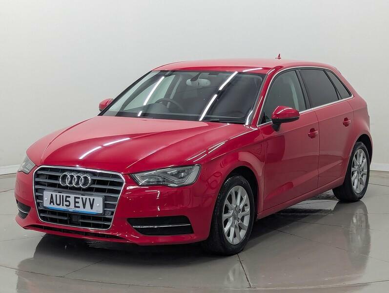 Audi A3 Sportback Tfsi Sport Red #6