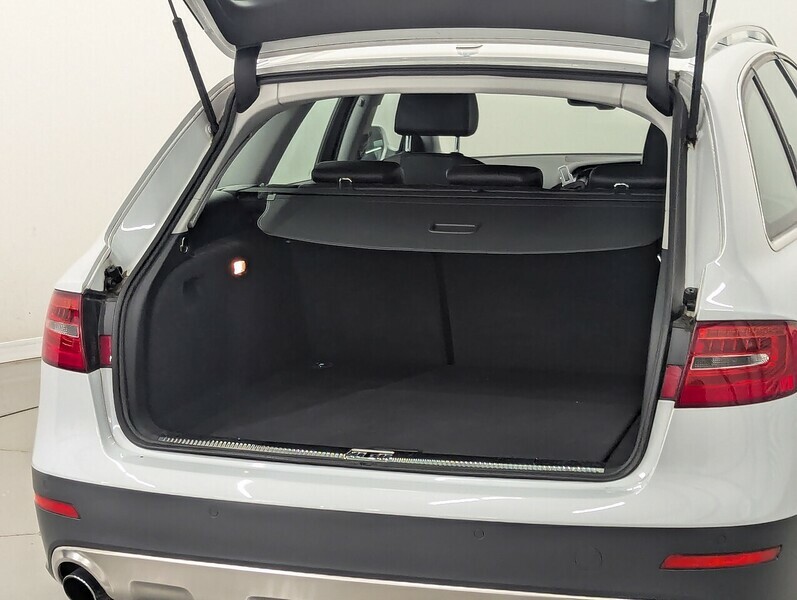 Audi A4 Allroad 2.0 Tdi Sport S Tronic Quattro Black #11