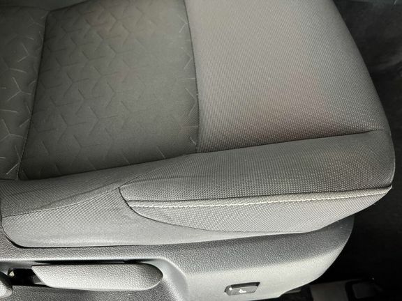 Toyota Corolla 1.8 Vvt-i Hybrid Excel Silver #18