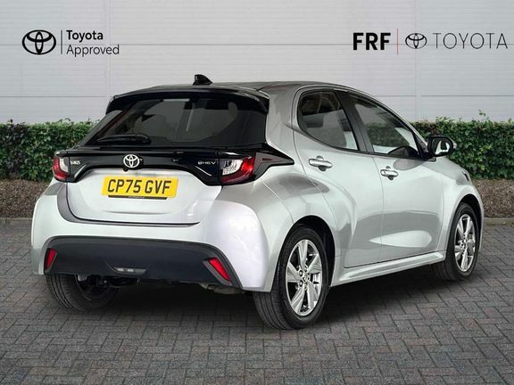 Toyota Yaris Icon Silver #2