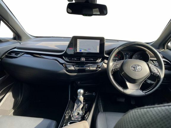 Toyota C-Hr Excel 1.8 White #5